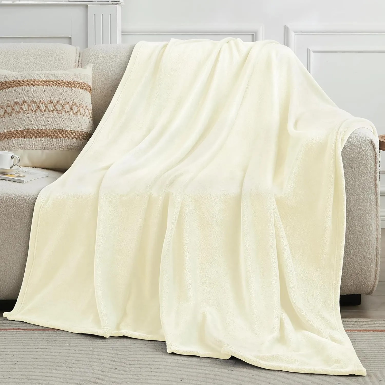KMUSET Cream Fleece Blanket for Couch - Lightweight Super Soft Cozy Luxury Bed Blanket Microfiber 50 x 60 inches
