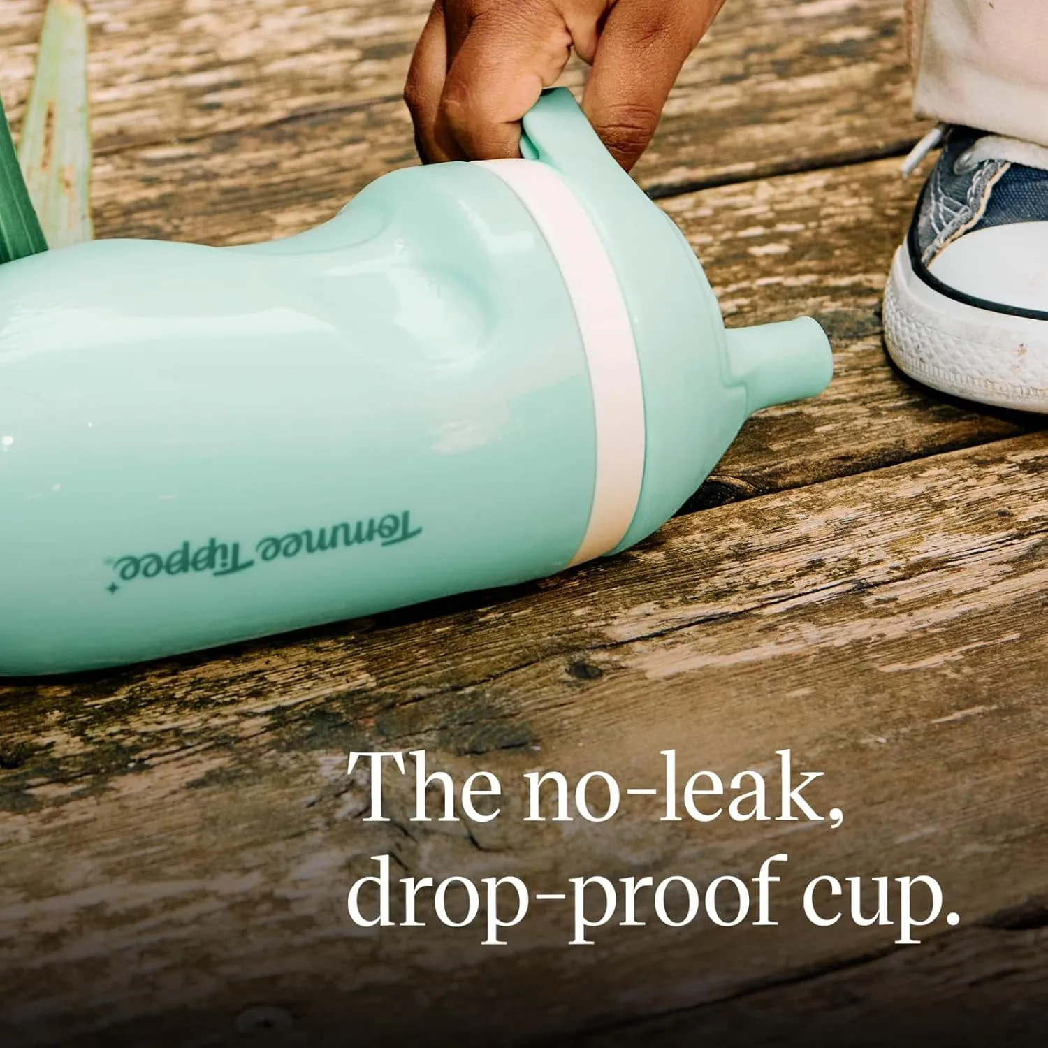 Tommee Tippee Insulated Sporty Bottle, 9oz, No Spill Toddler Water Bottle For 12 months  , Two-Piece Valve Helps Stop Spills, Pack of 2, Light Blue and Orange